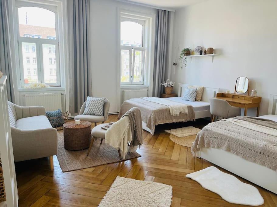 Modernes Design Apartment Вена Экстерьер фото